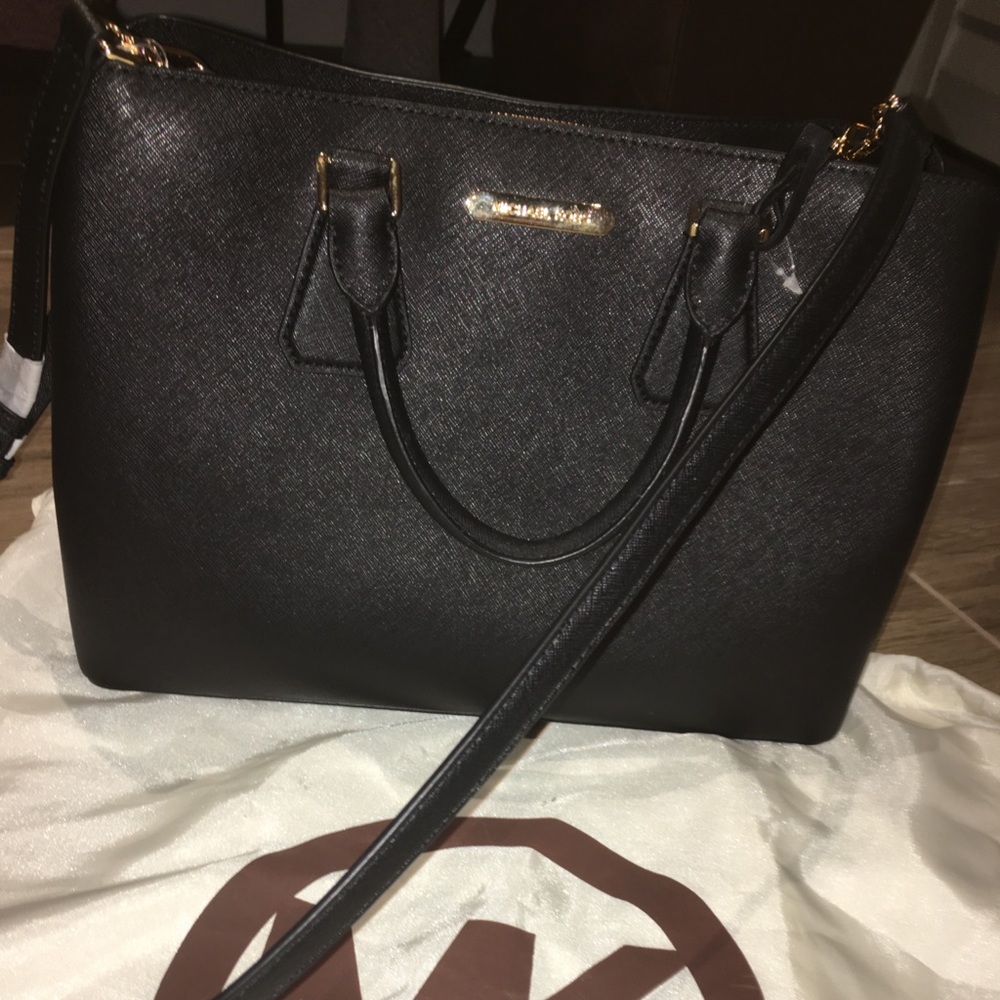 Michael Kors Camille Satchel black